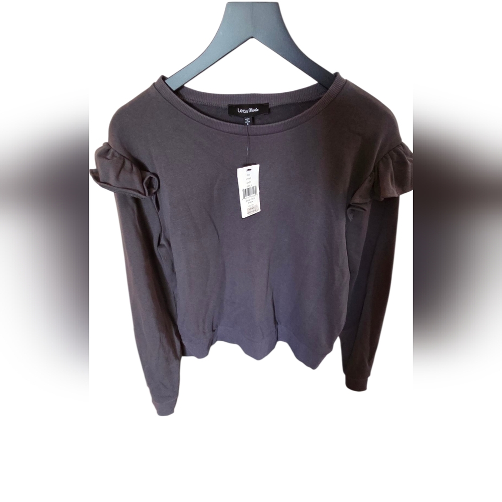 Gray Ruffle Sleeve Top